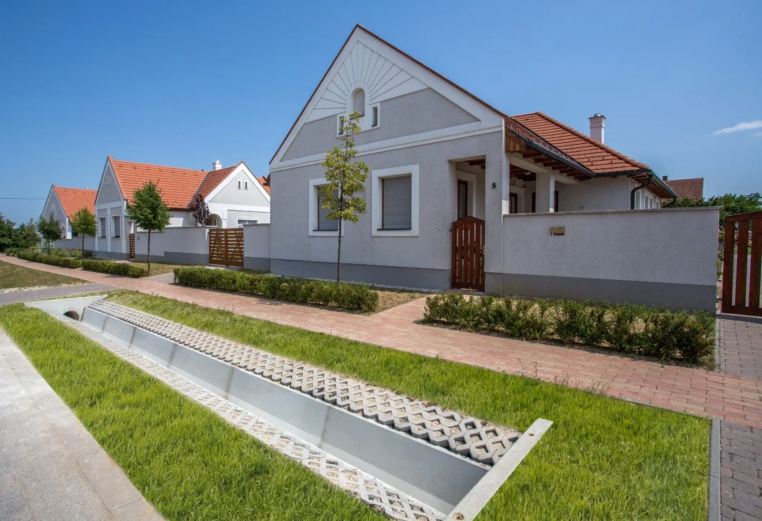 epitoanyag-center24136452